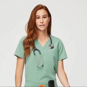 FIGS Jade Catarina Top & Zamora Pant Set